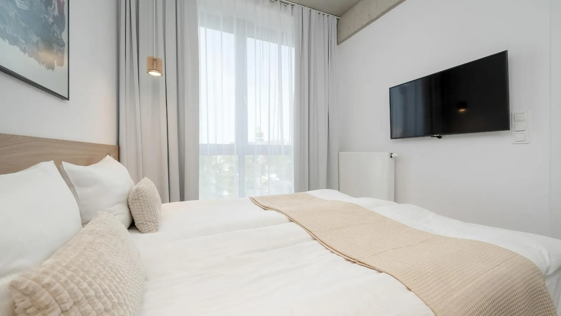 Beautiful White - Beige Apartment With Balcony In Wroclaw By Noclegi Renters 0*,  Poland